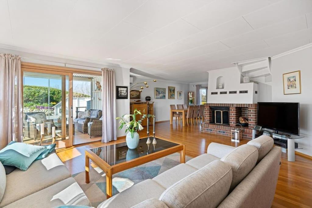 Large Home In Sola Tananger Exterior photo