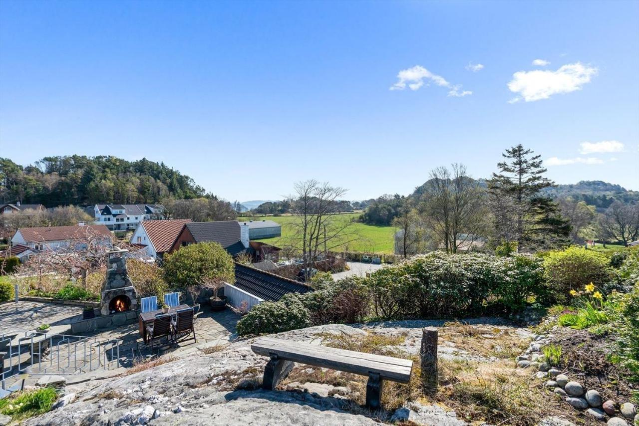 Large Home In Sola Tananger Exterior photo