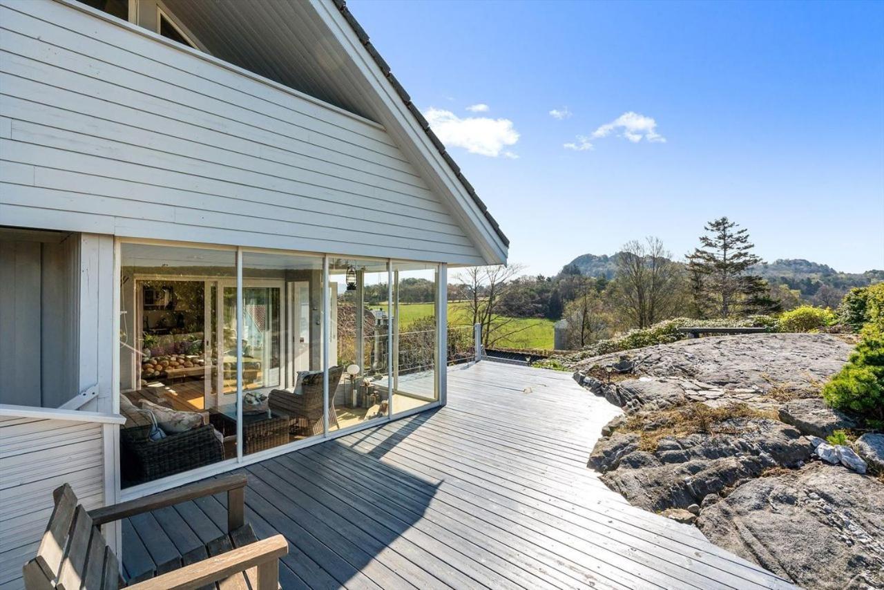 Large Home In Sola Tananger Exterior photo